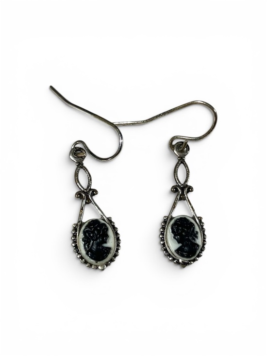 Jewelry - Vintage Style Dainty Black & White Victorian Cameo Dangle Silver Tone Earrings